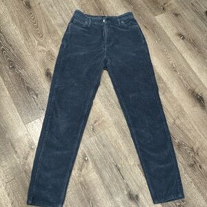 BDG Urban Outfitters Mom High Rise Jean